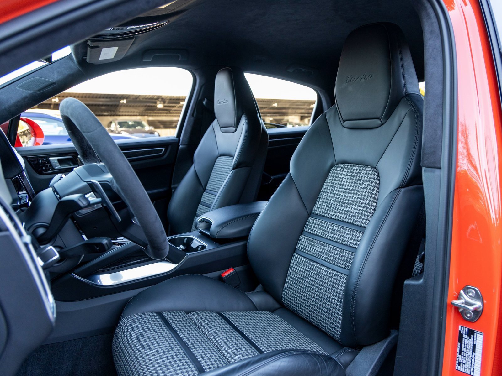 Certified 2020 Porsche Cayenne Turbo image 5