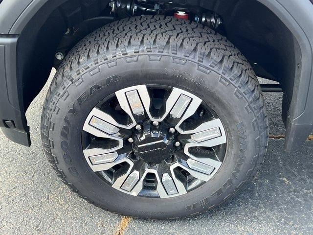 New 2026 GMC Sierra 2500 Denali AWD/4WD image 13