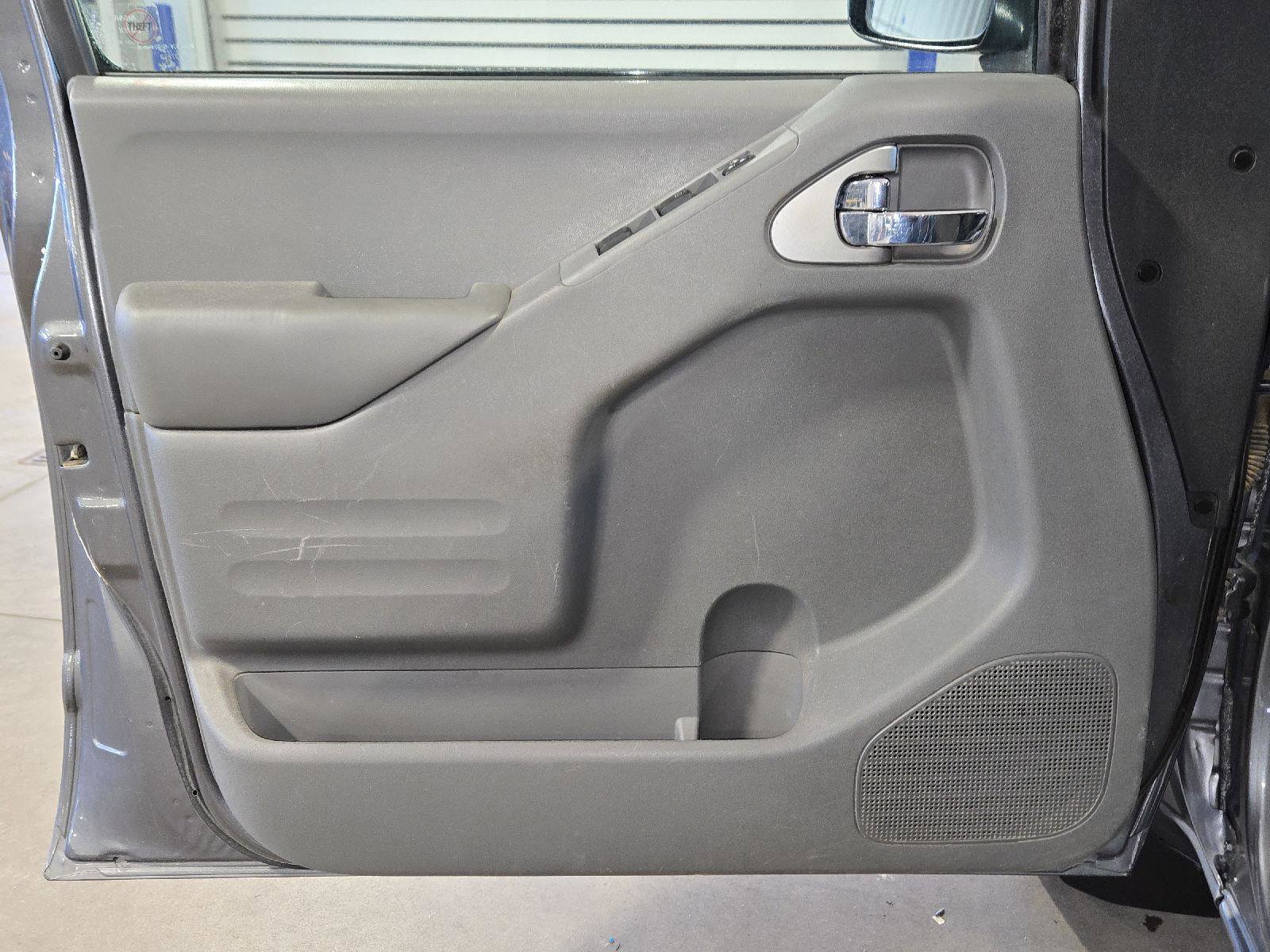 Used 2018 Nissan Frontier SV AWD/4WD image 15