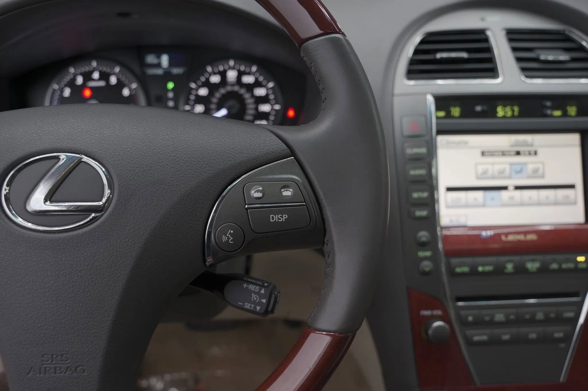 Used 2011 Lexus ES 350 w/ Preferred Accessory Package image 21