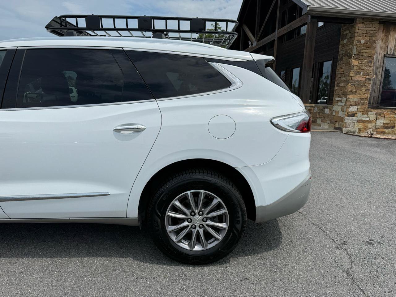 Used 2022 Buick Enclave Premium AWD/4WD image 42