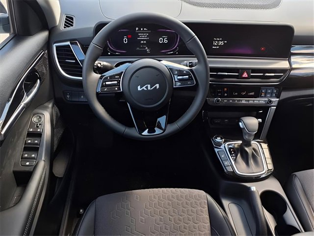 New 2026 Kia Seltos S image 4