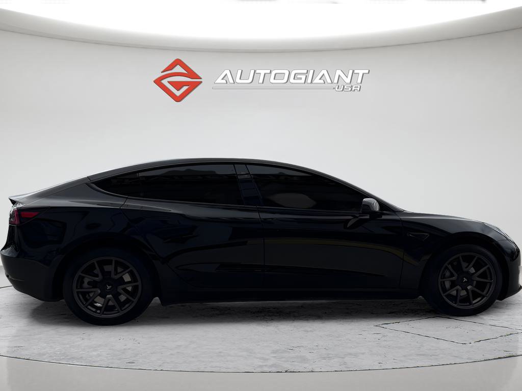 Used 2023 Tesla Model 3 Standard Range image 12