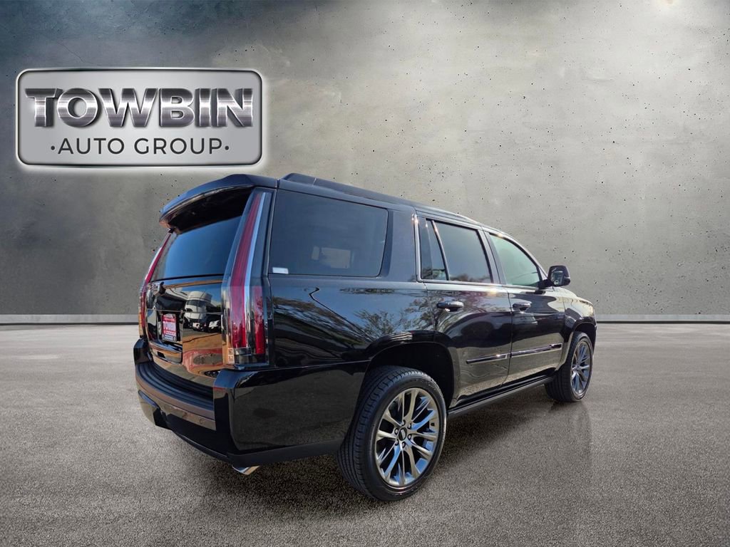 Used 2019 Cadillac Escalade Premium Luxury w/ Escalade Sport Edition AWD/4WD image 4