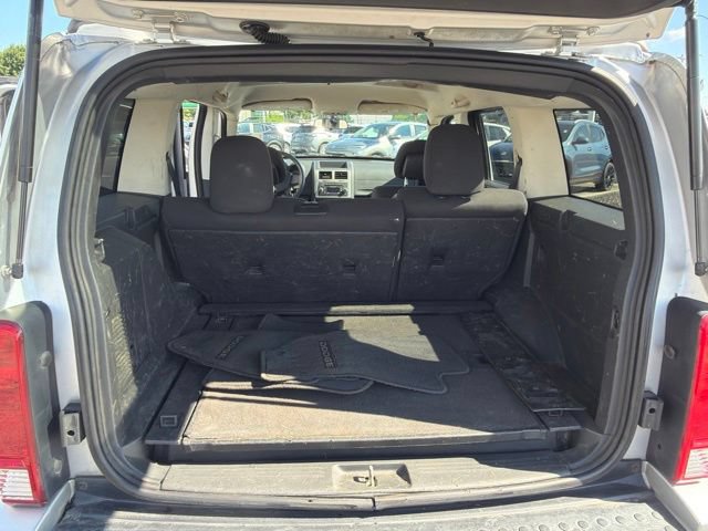Used 2011 Dodge Nitro Heat AWD/4WD image 18