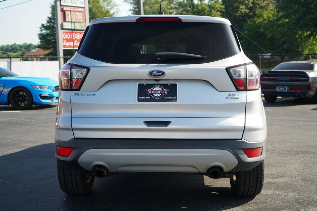 Used 2017 Ford Escape SE FWD image 19