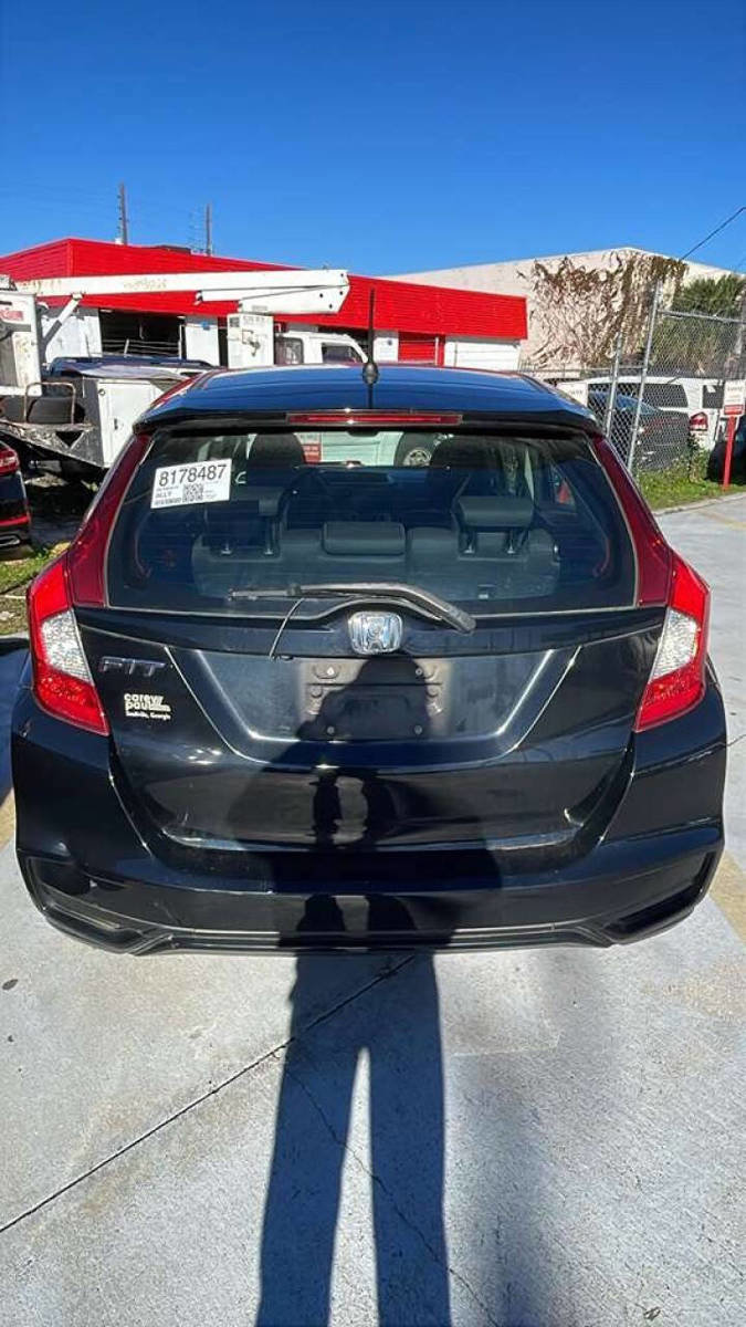 Used 2019 Honda Fit LX image 3