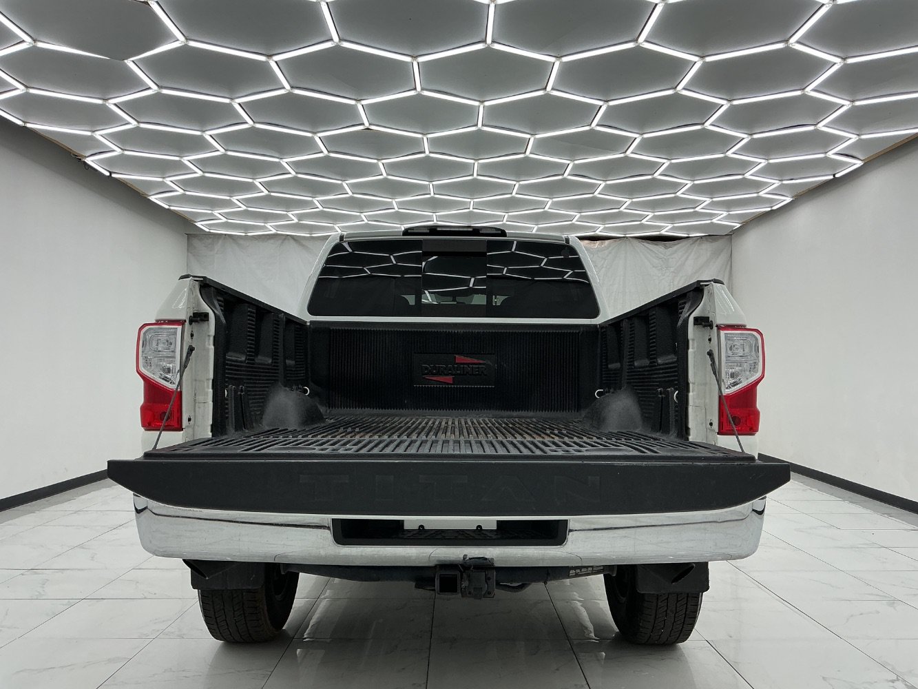Used 2019 Nissan Titan SV AWD/4WD image 39