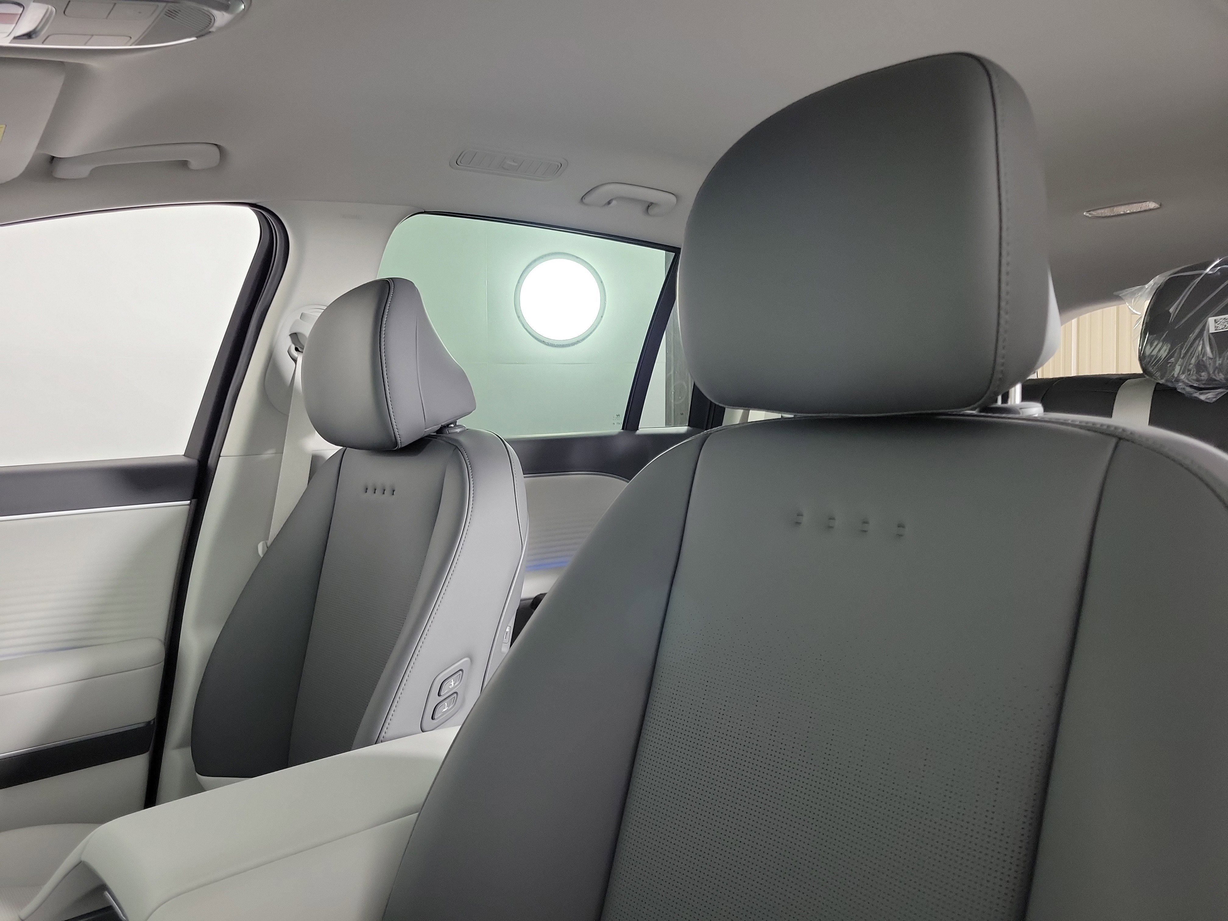 New 2026 Hyundai Ioniq 9 SEL image 27