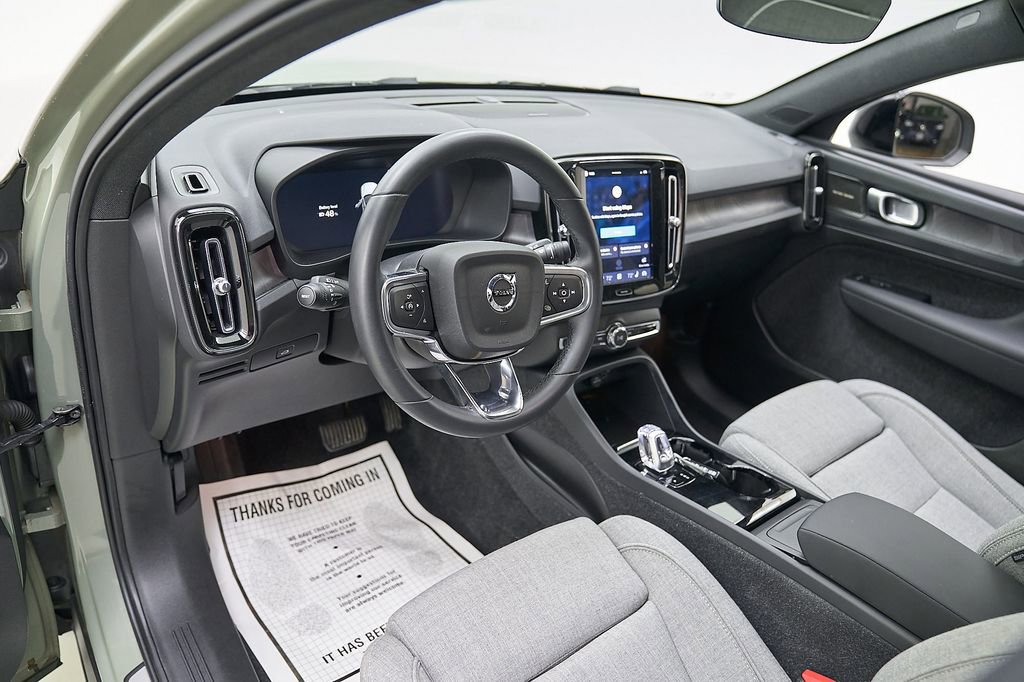 Certified 2023 Volvo C40 P8 Recharge Ultimate w/ Protection Package Premier AWD/4WD image 12