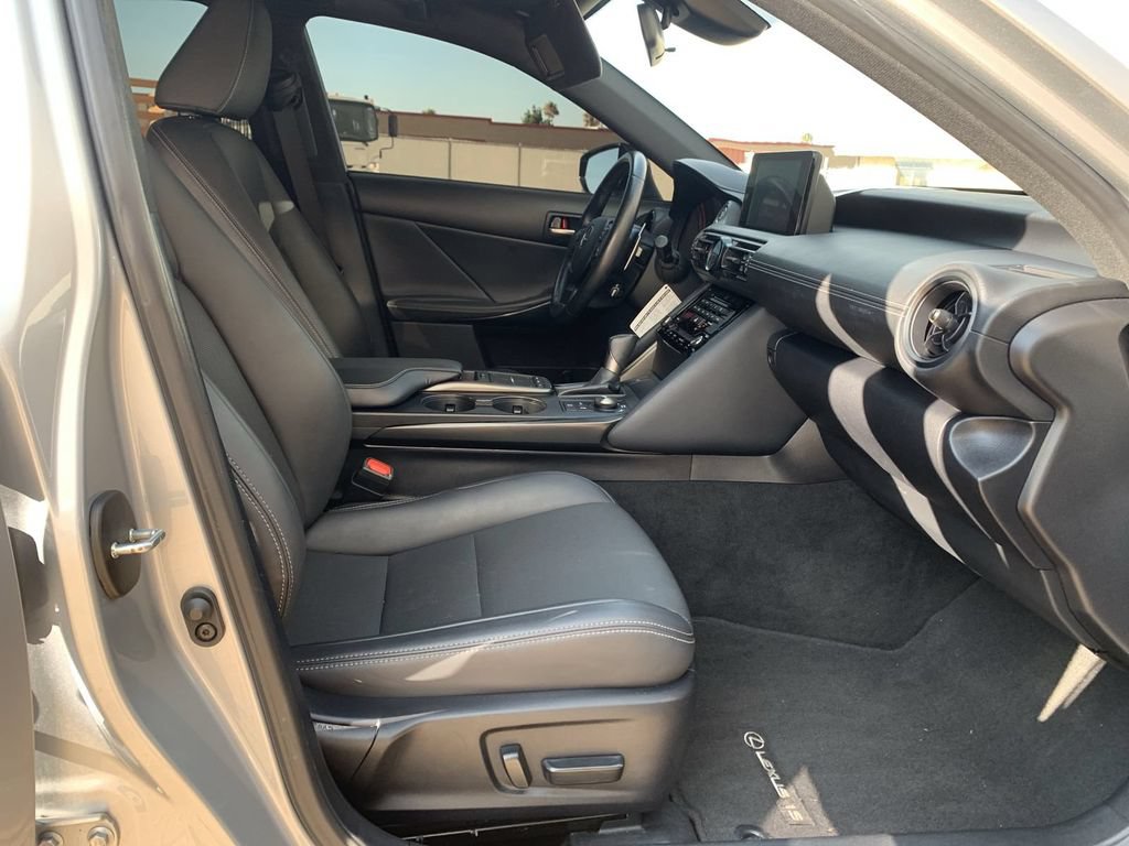 Used 2024 Lexus IS 300 RWD image 26