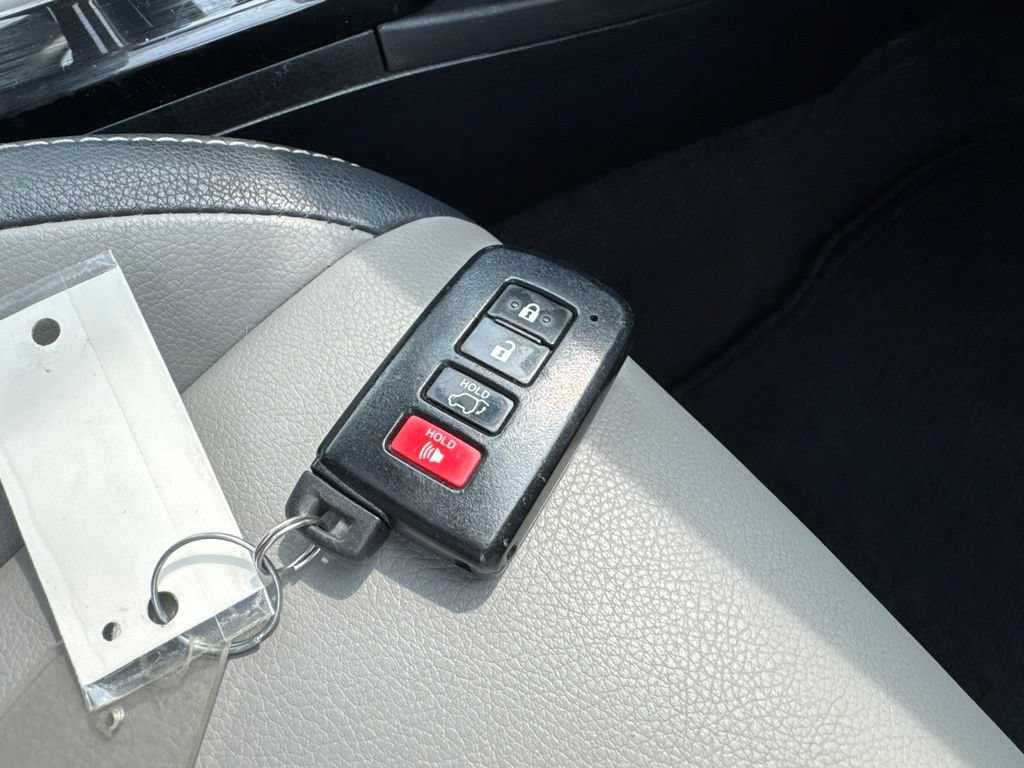 Used 2016 Toyota RAV4 Limited w/ Advanced Technology Package AWD/4WD image 45
