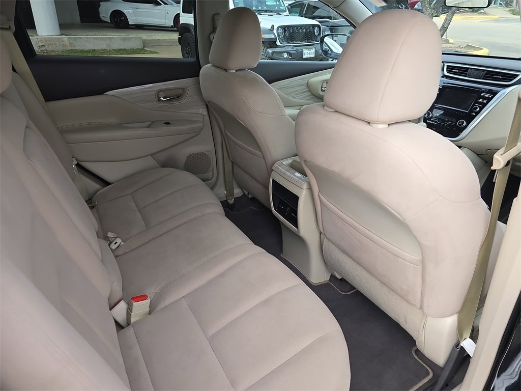 Used 2016 Nissan Murano S image 11