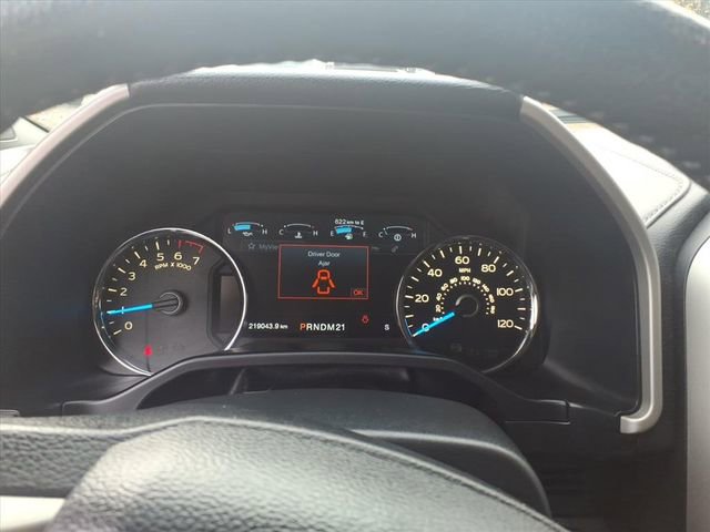 Used 2016 Ford F150 Lariat w/ Equipment Group 501A Mid image 19