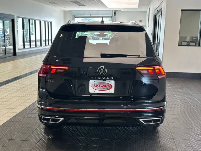 Used 2022 Volkswagen Tiguan SEL R-Line AWD/4WD image 4