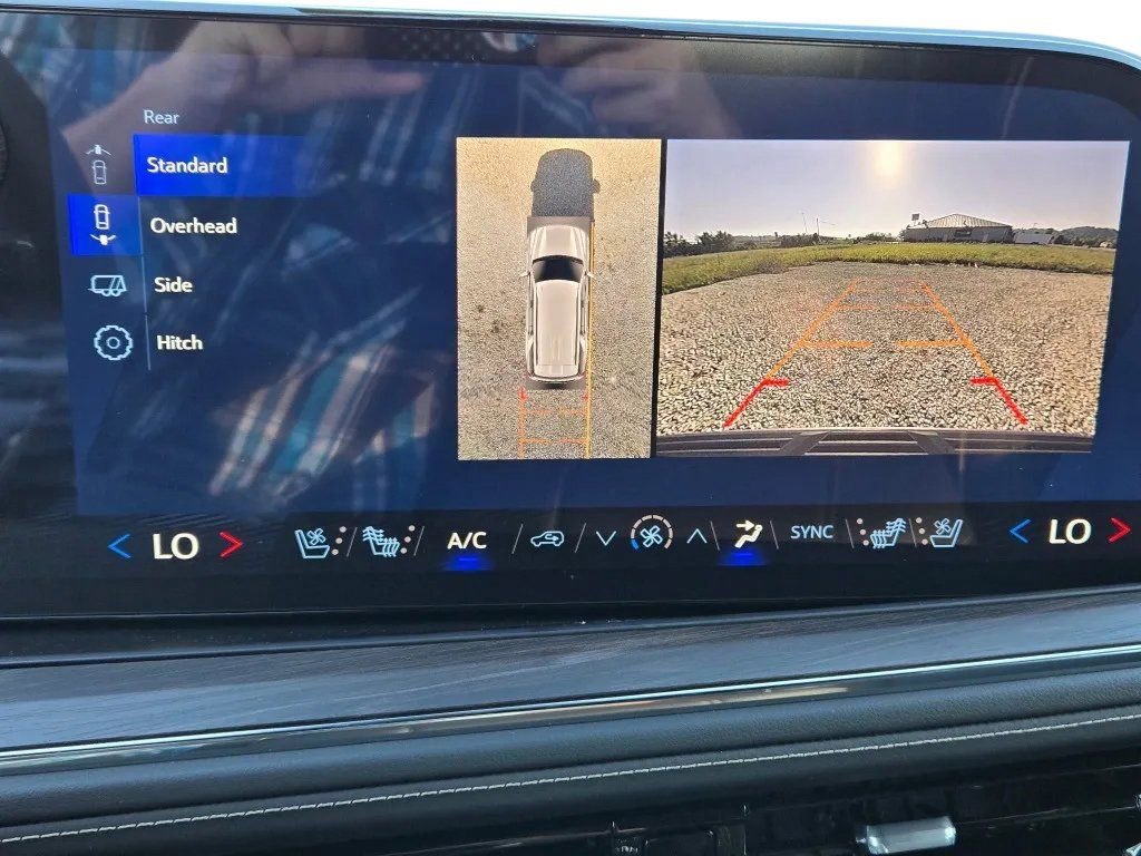 New 2026 Chevrolet Tahoe Premier image 9