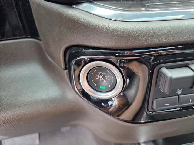Used 2025 Chevrolet Silverado 2500 LTZ w/ LTZ Premium Package image 32