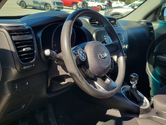 Used 2015 Kia Soul FWD image 14