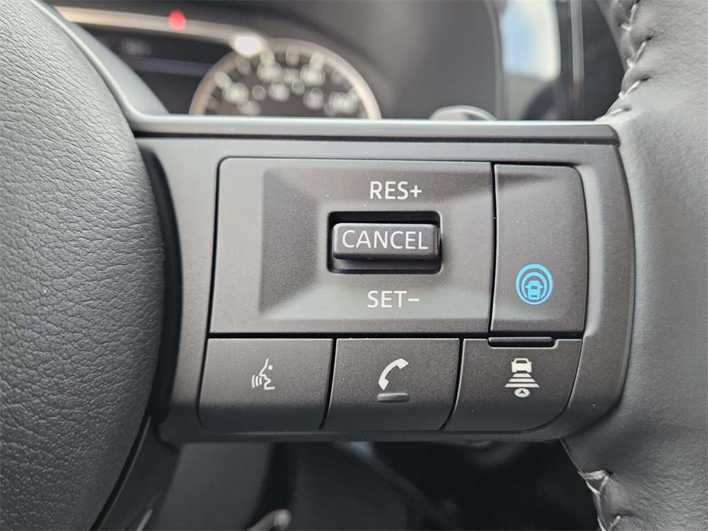 New 2025 Nissan Pathfinder SV image 25