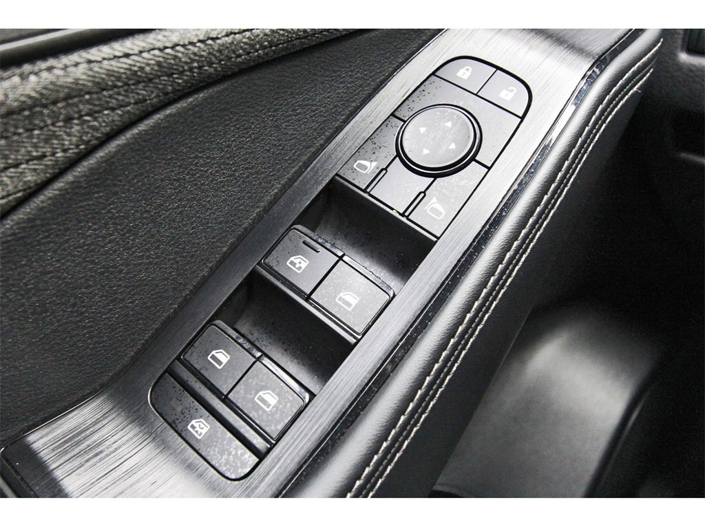 Used 2023 Nissan Rogue SV image 19