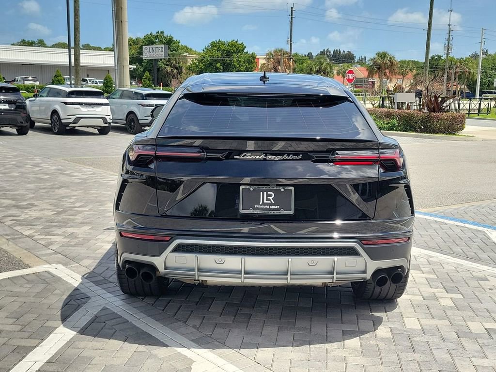 Used 2020 Lamborghini Urus image 4