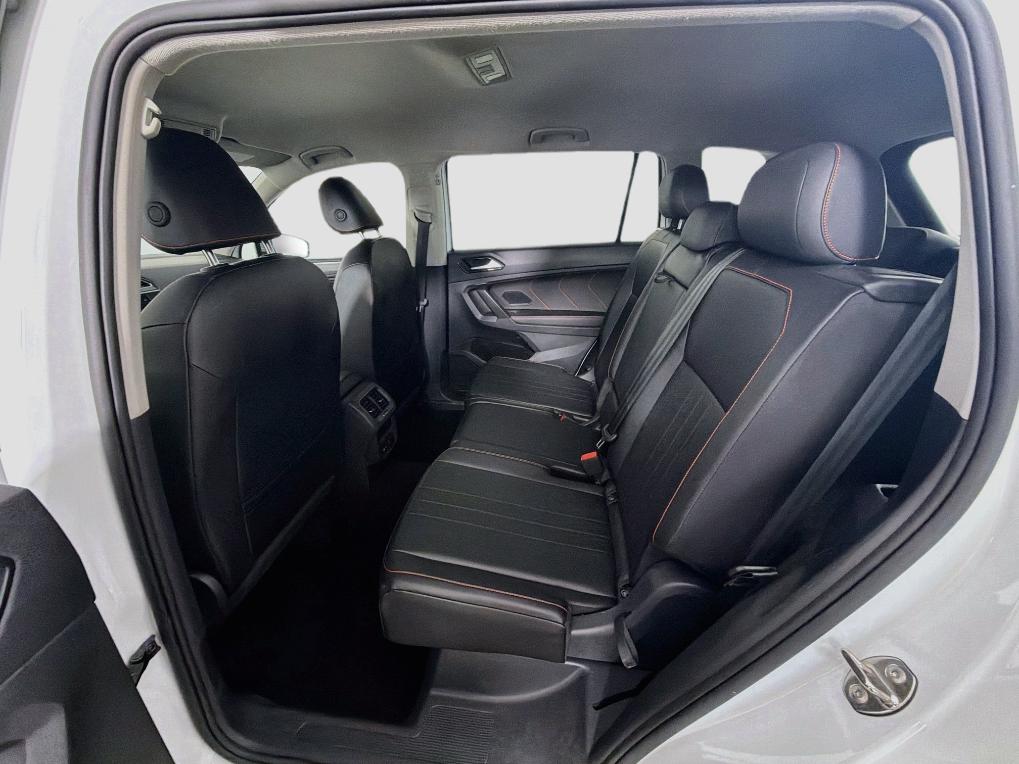 Used 2024 Volkswagen Tiguan Wolfsburg Edition FWD image 26