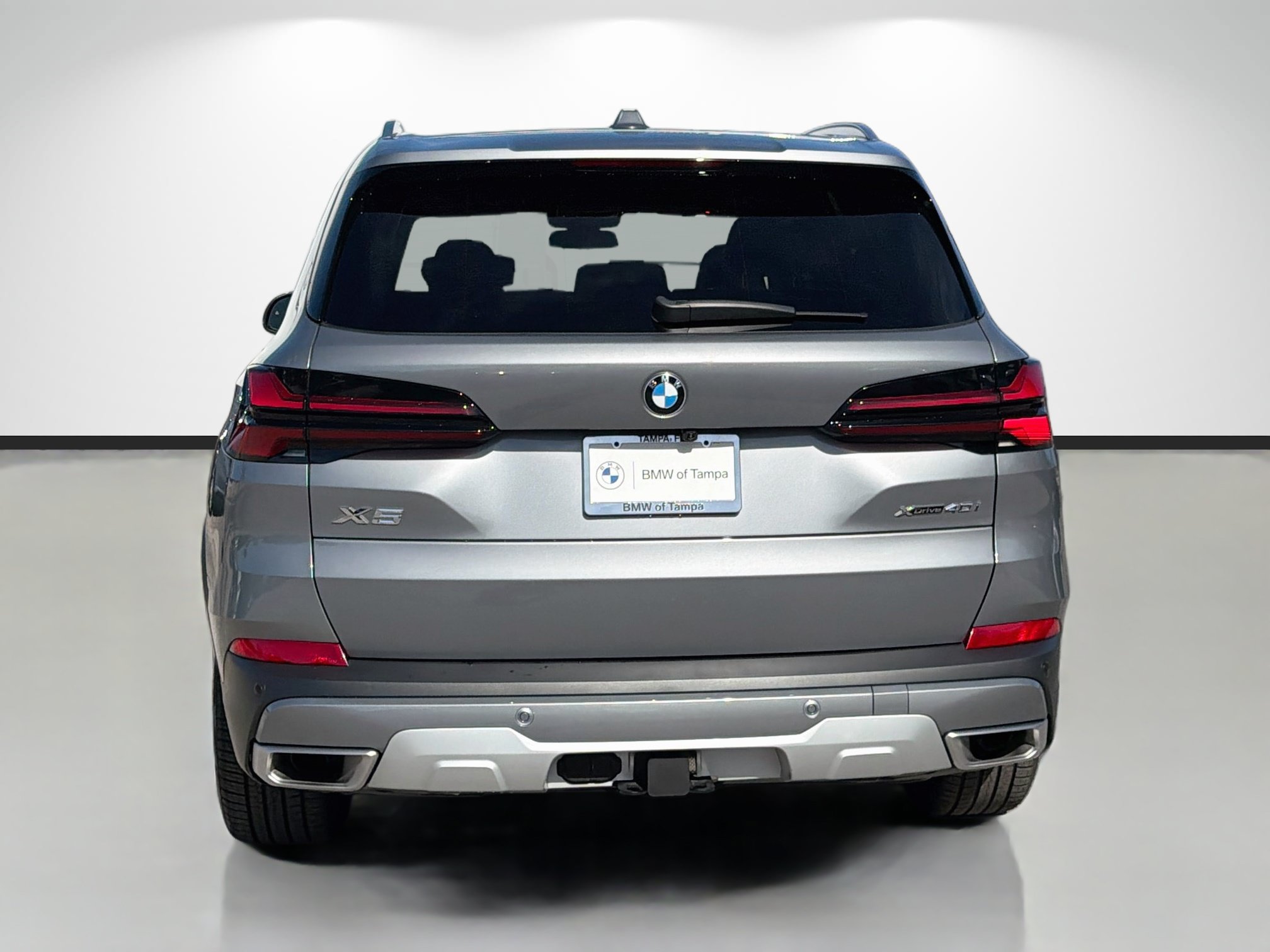 Used 2026 BMW X5 xDrive40i w/ Parking Assistance Package AWD/4WD image 4