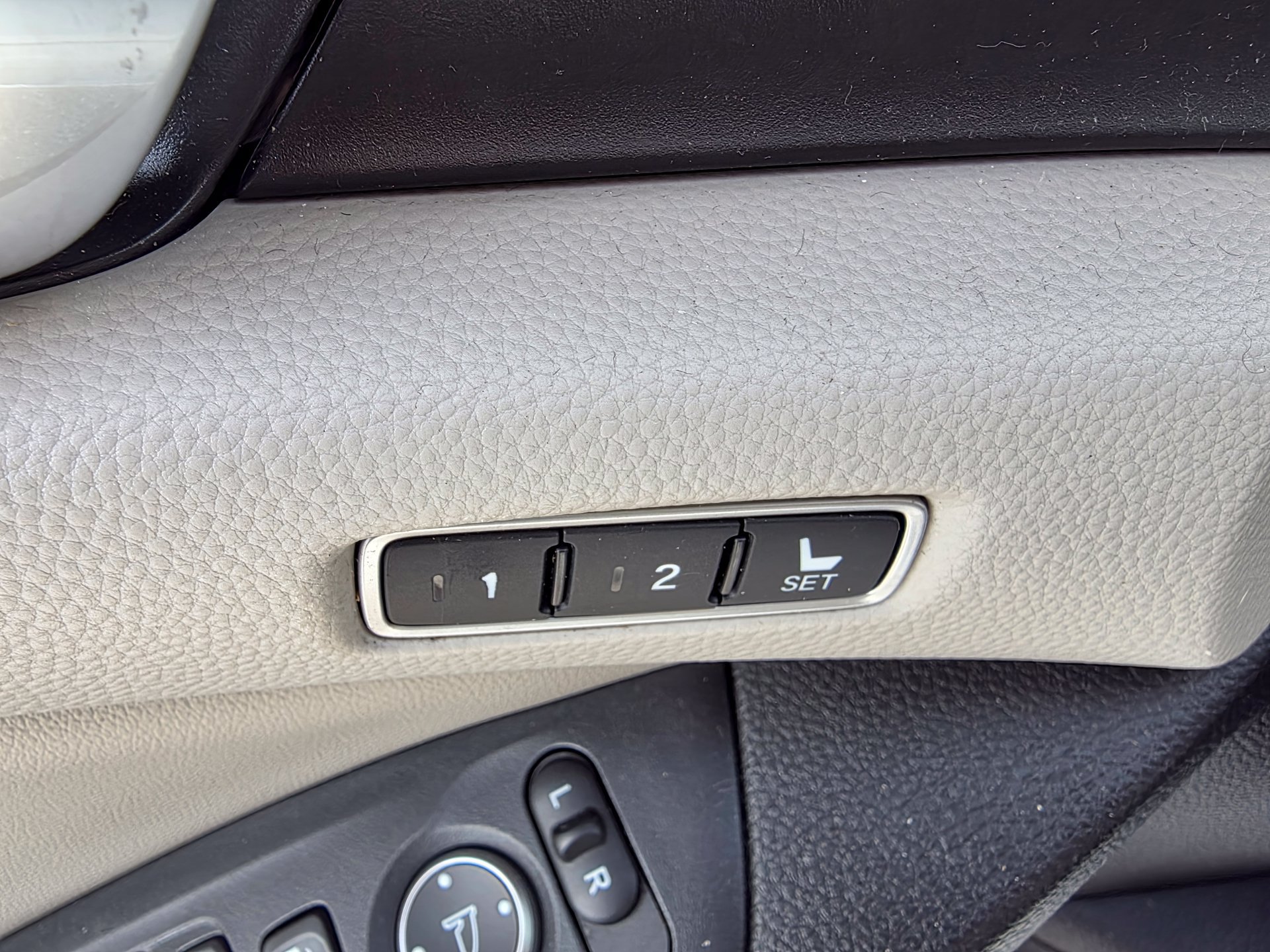 Used 2021 Honda Accord Touring image 14