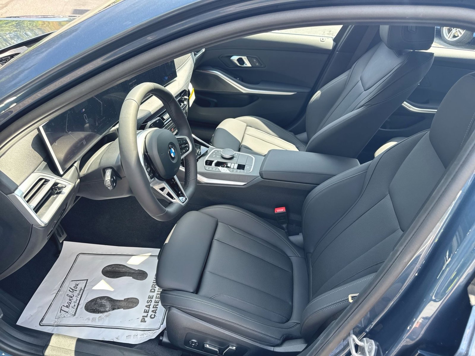 New 2026 BMW 330i xDrive Sedan w/ M Sport Package AWD/4WD image 10