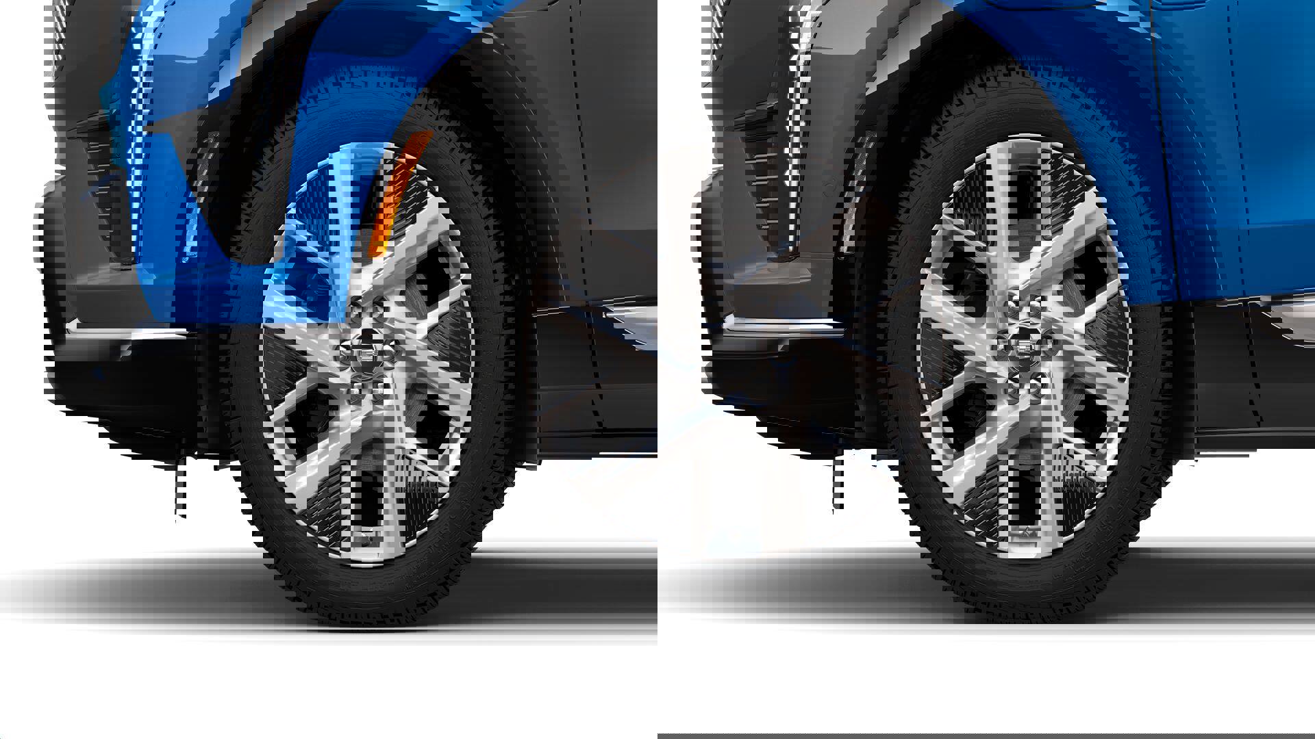 New 2025 Cadillac Optiq Luxury 1 image 7