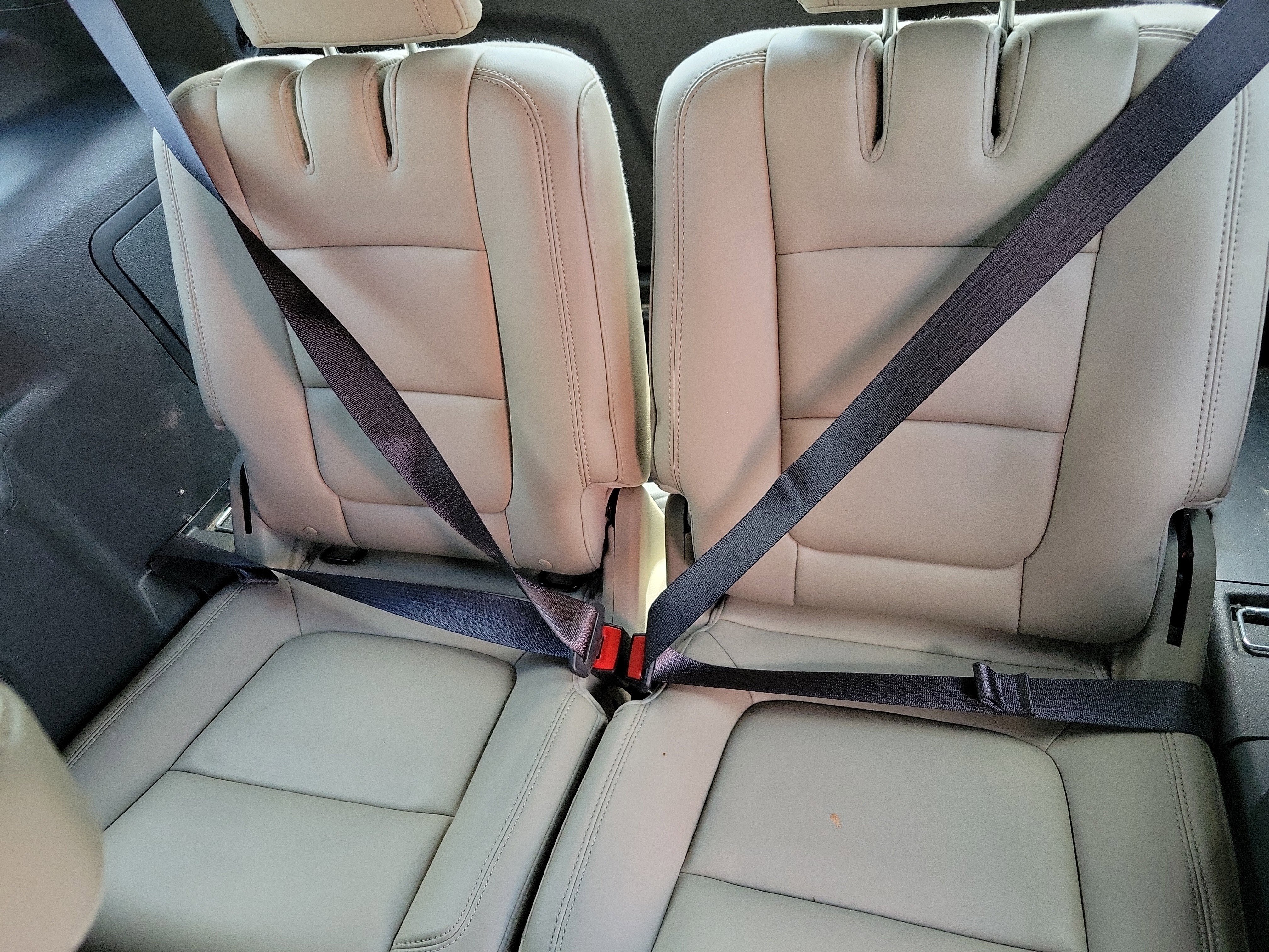 Used 2013 Ford Explorer XLT image 7