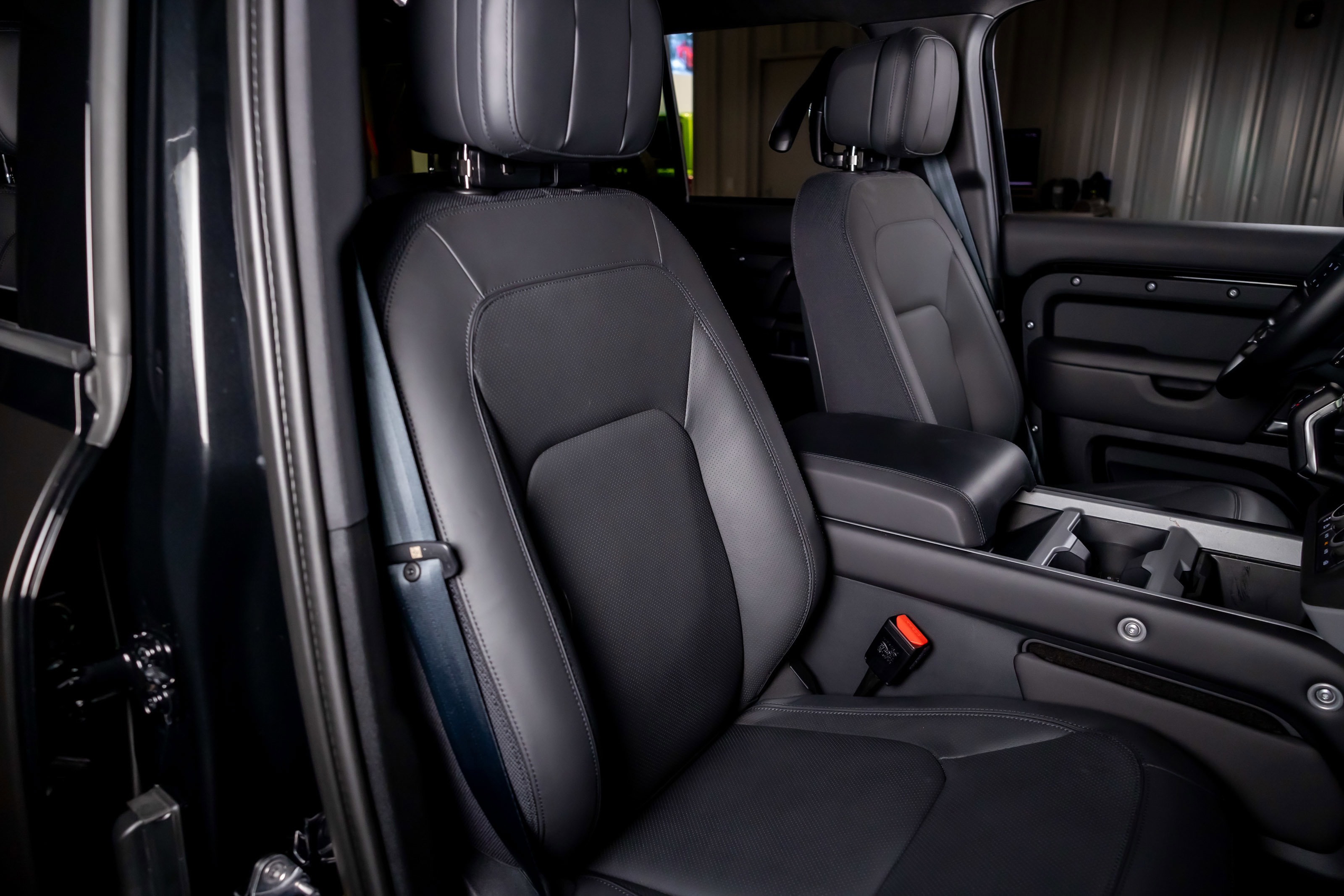 Used 2026 Land Rover Defender 130 V8 image 21