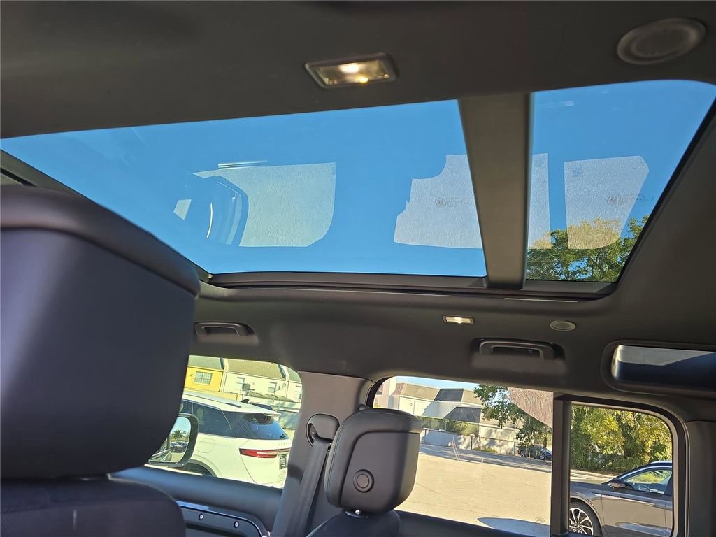 Used 2021 Land Rover Defender 110 X image 23