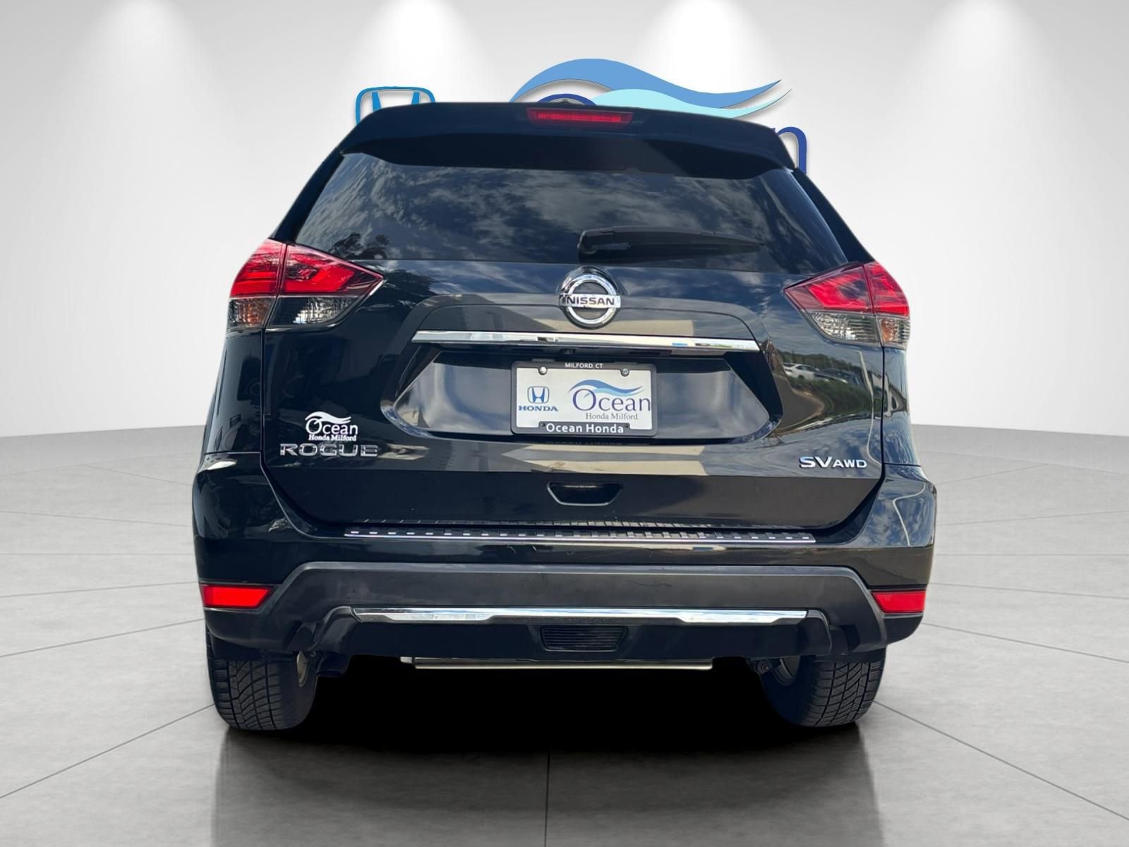 Used 2017 Nissan Rogue SV AWD/4WD image 4