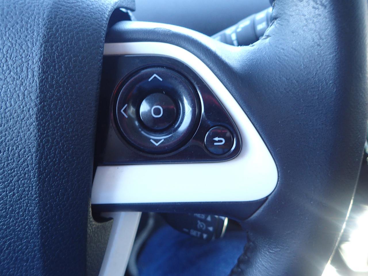 Used 2016 Toyota Prius Four image 16