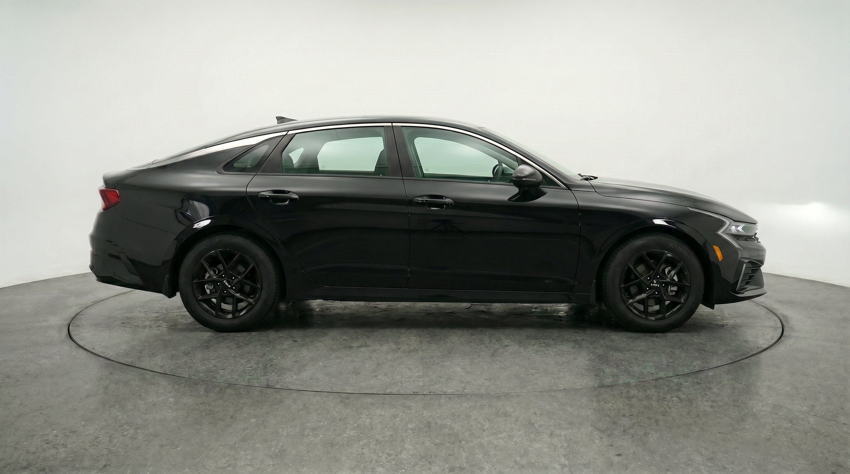 Used 2025 Kia K5 LXS FWD image 11