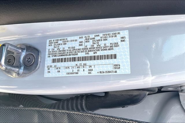 Used 2025 Ford Escape ST-Line FWD image 30