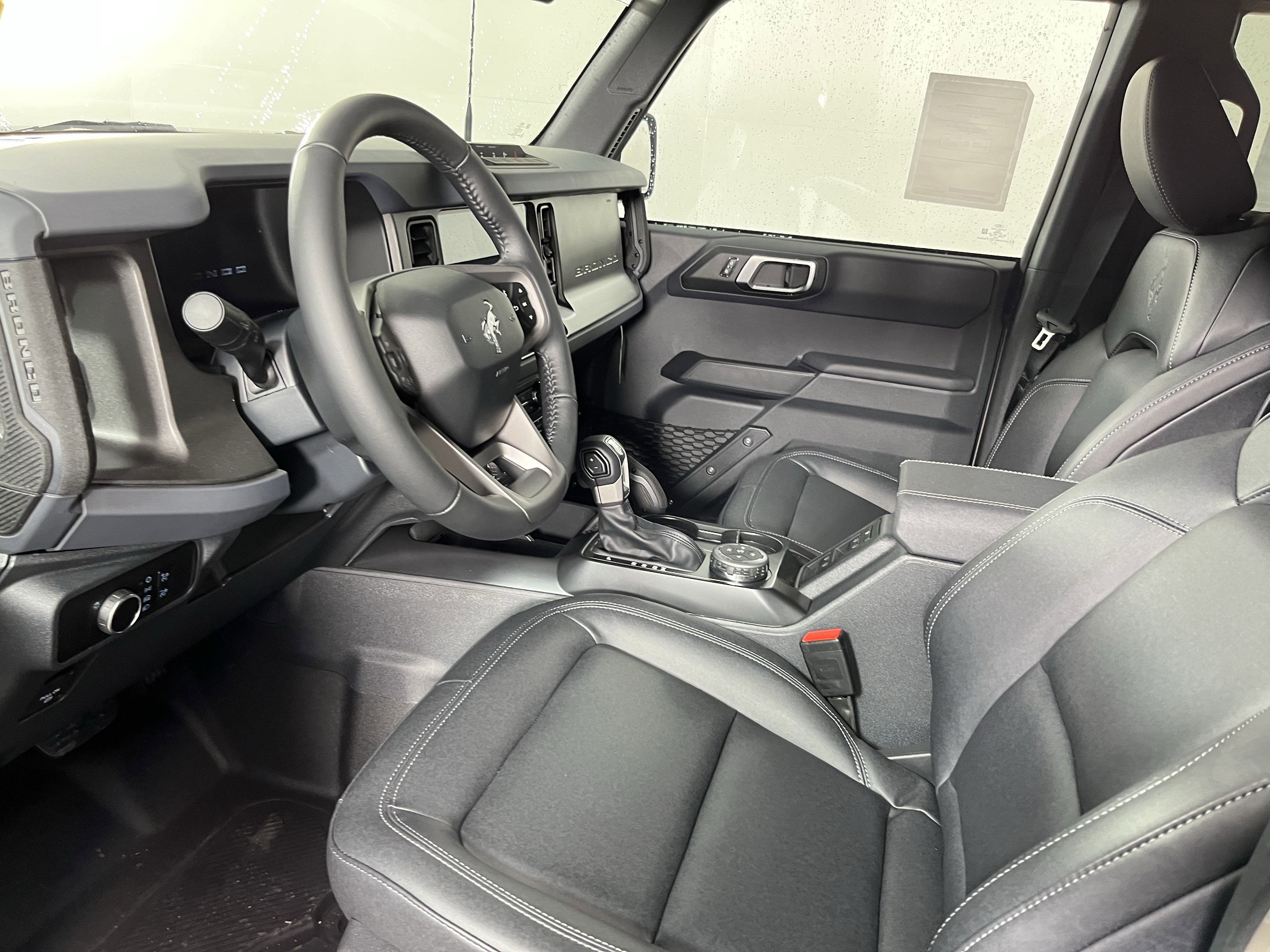 New 2025 Ford Bronco Big Bend w/ Black Diamond Package AWD/4WD image 9