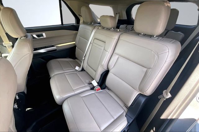 Certified 2023 Ford Explorer XLT w/ Equipment Group 202A RWD image 25