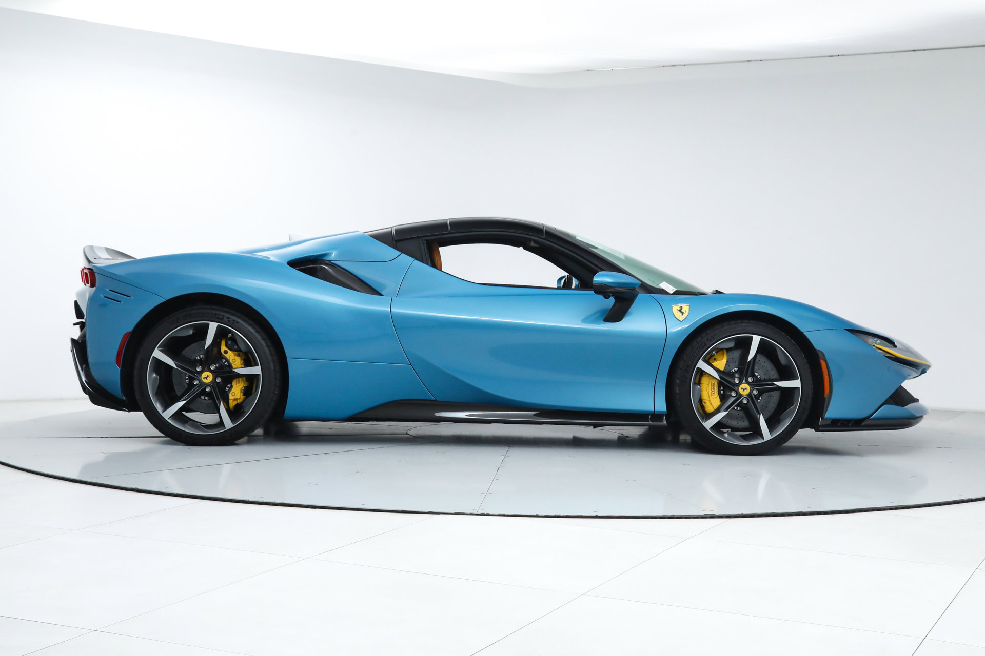 Certified 2024 Ferrari SF90 Spider AWD/4WD image 28