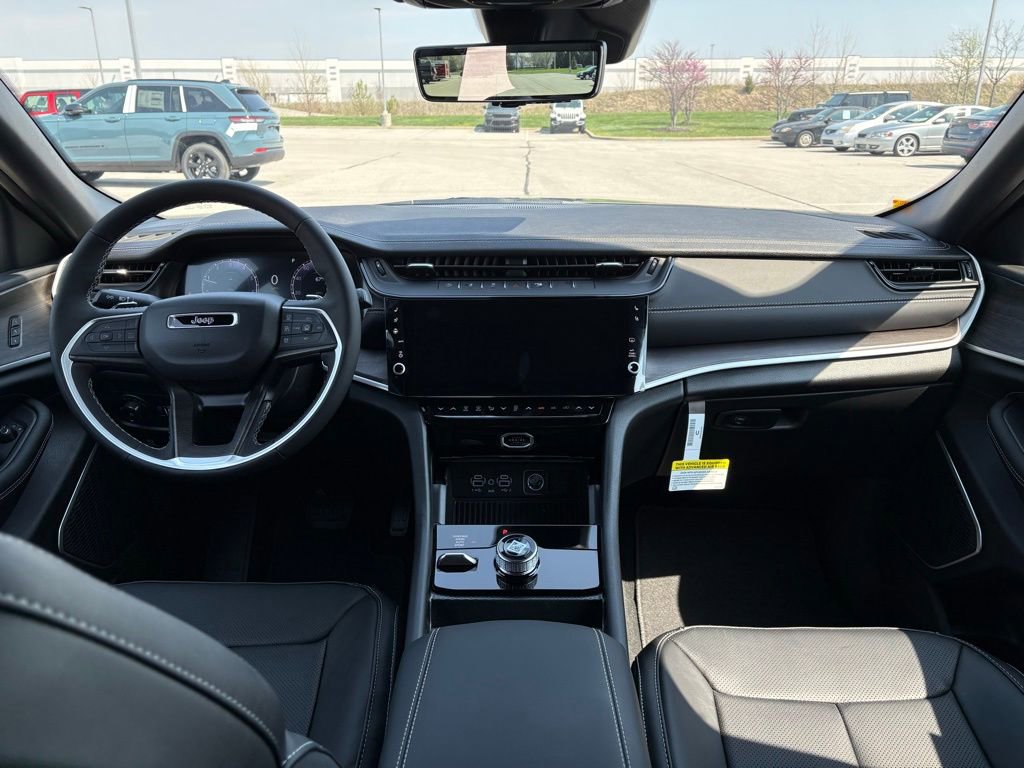 New 2026 Jeep Grand Cherokee Limited Reserve image 10