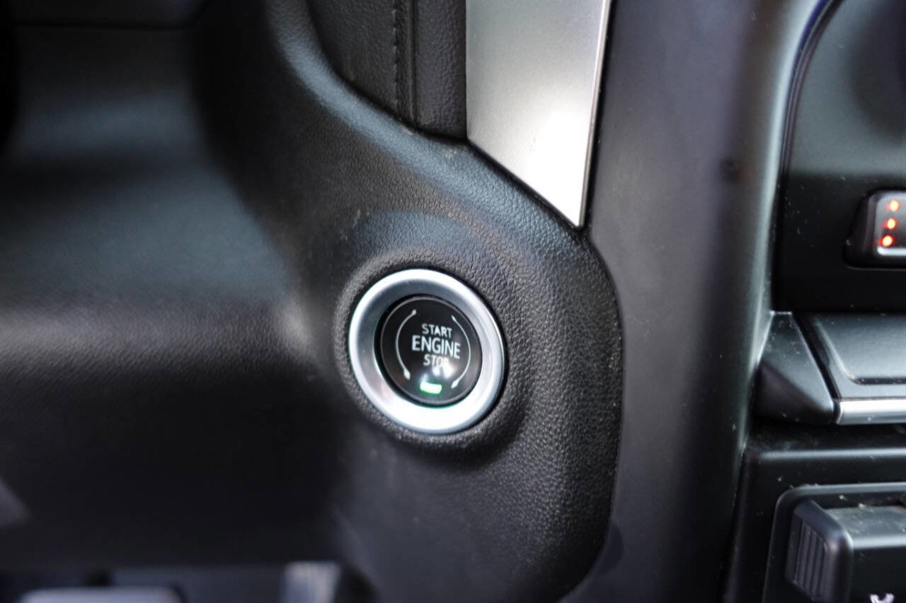 Used 2023 Chevrolet Silverado 2500 LT w/ Convenience Package image 48