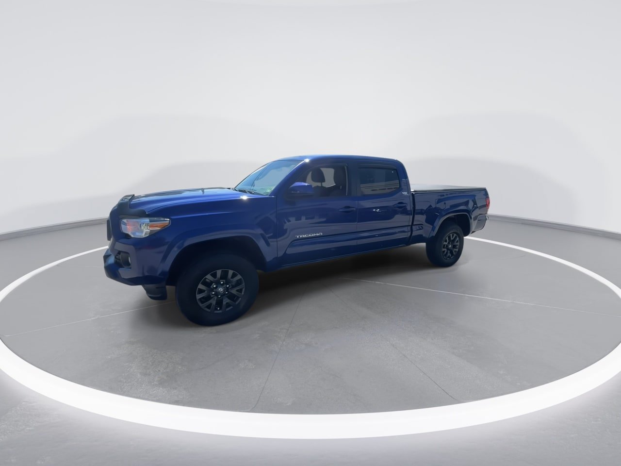Used 2023 Toyota Tacoma SR5 AWD/4WD image 8