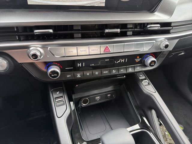 New 2025 Kia Telluride S image 15