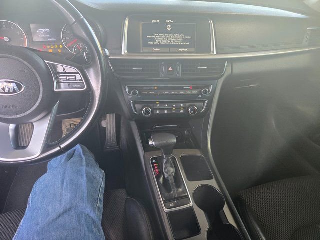 Used 2020 Kia Optima S image 2