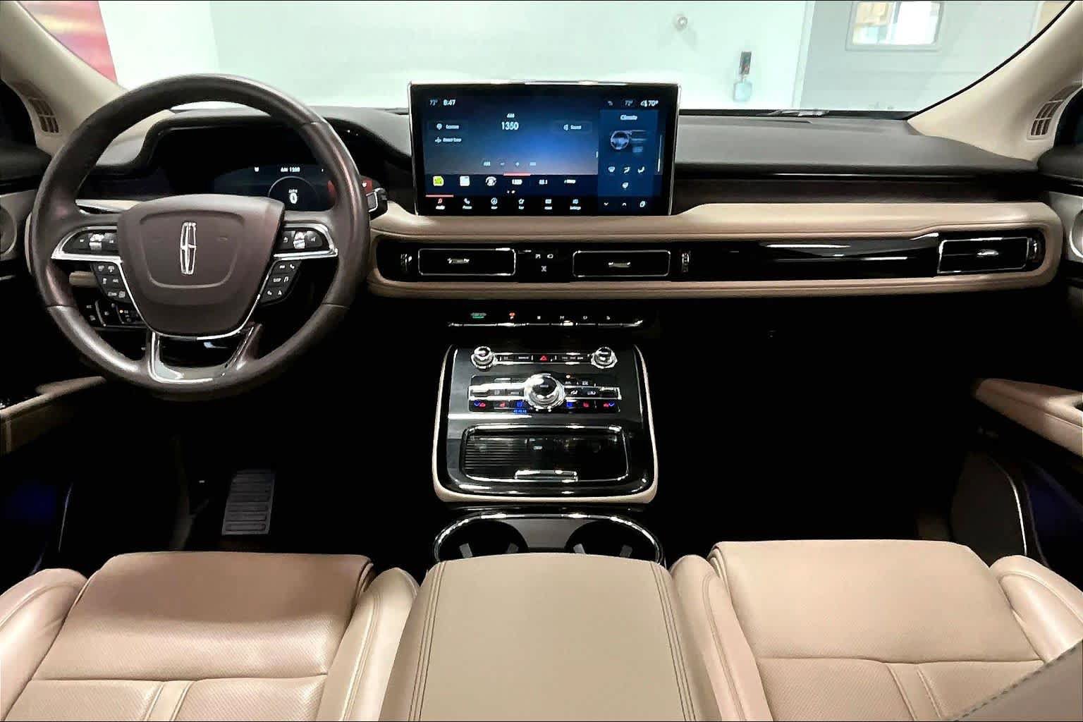 Used 2023 Lincoln Nautilus Reserve w/ Equipment Group 202A AWD/4WD image 8