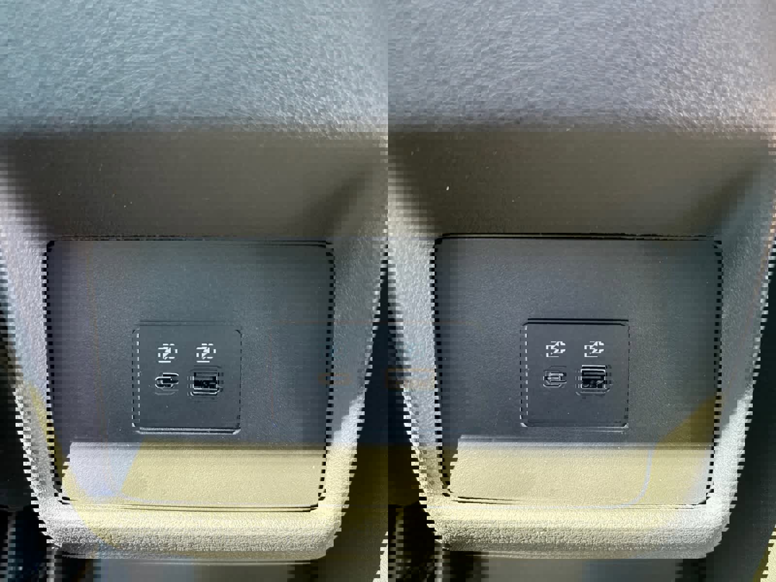 Used 2022 Nissan Rogue SV image 28