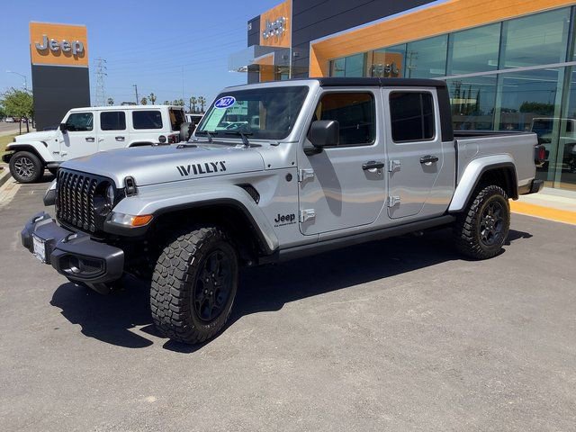 Used 2023 Jeep Gladiator Willys image 5