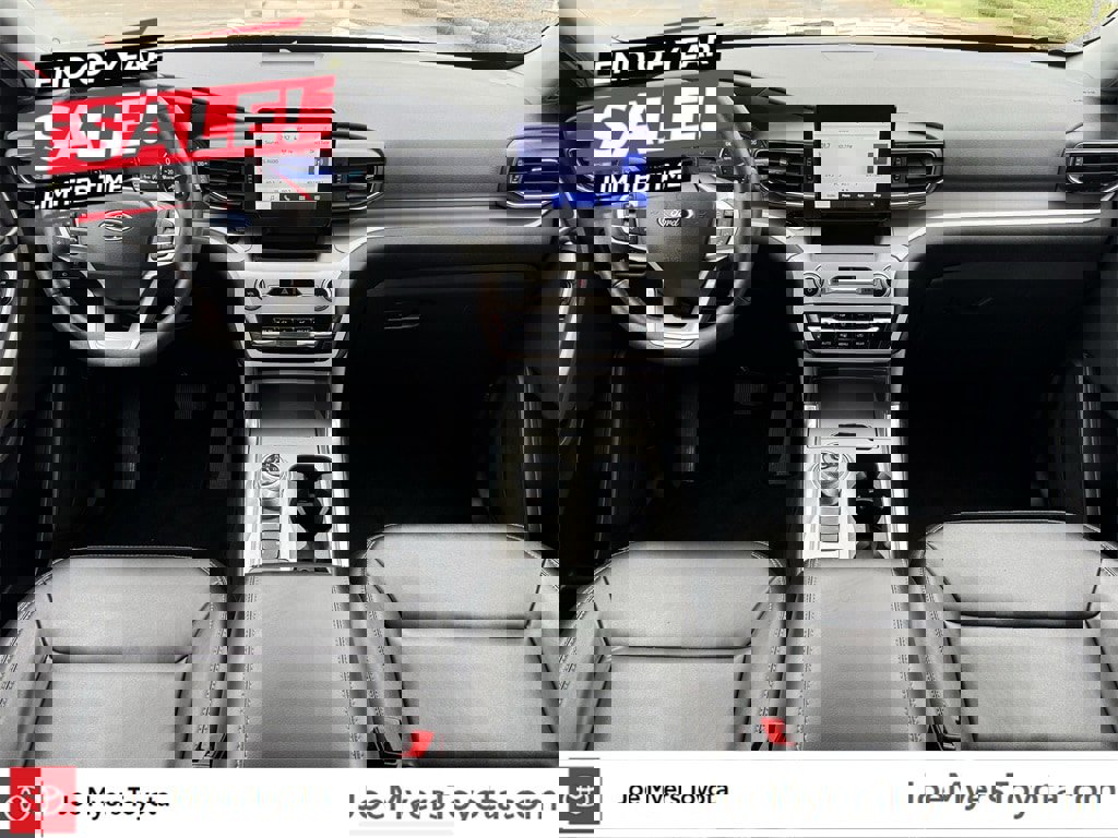 Used 2023 Ford Explorer XLT w/ Equipment Group 202A image 9