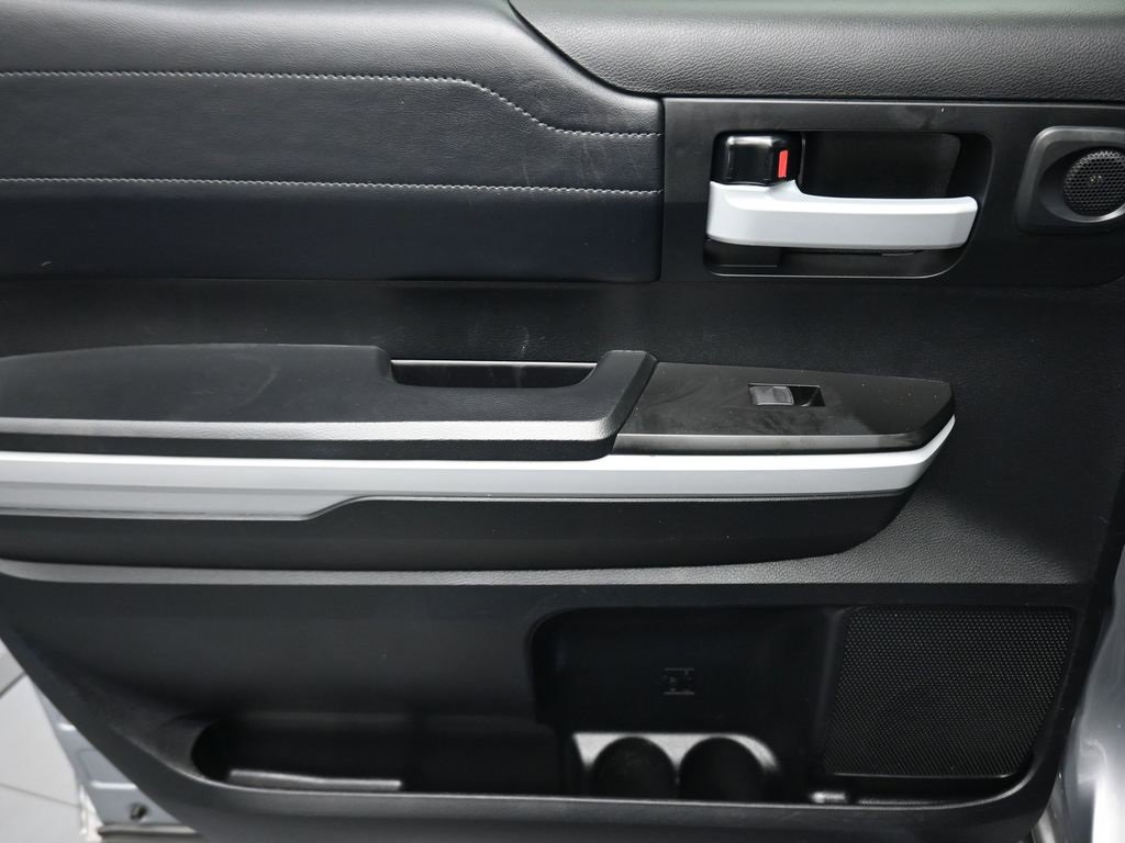 Used 2021 Toyota Tundra Limited w/ Limited Premium Package image 31